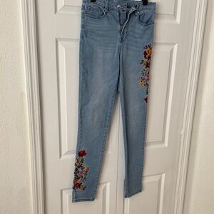 DG2 by Diane Gilman Light Blue Floral Embroidered Jeans size 6